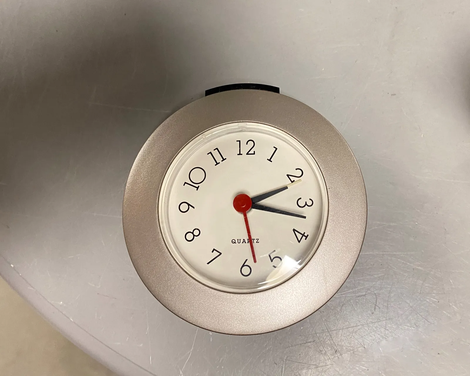 A simple clock tells us it is 17 minutes past 2.