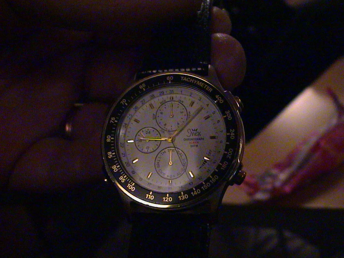 It is 9:08 on this watch.