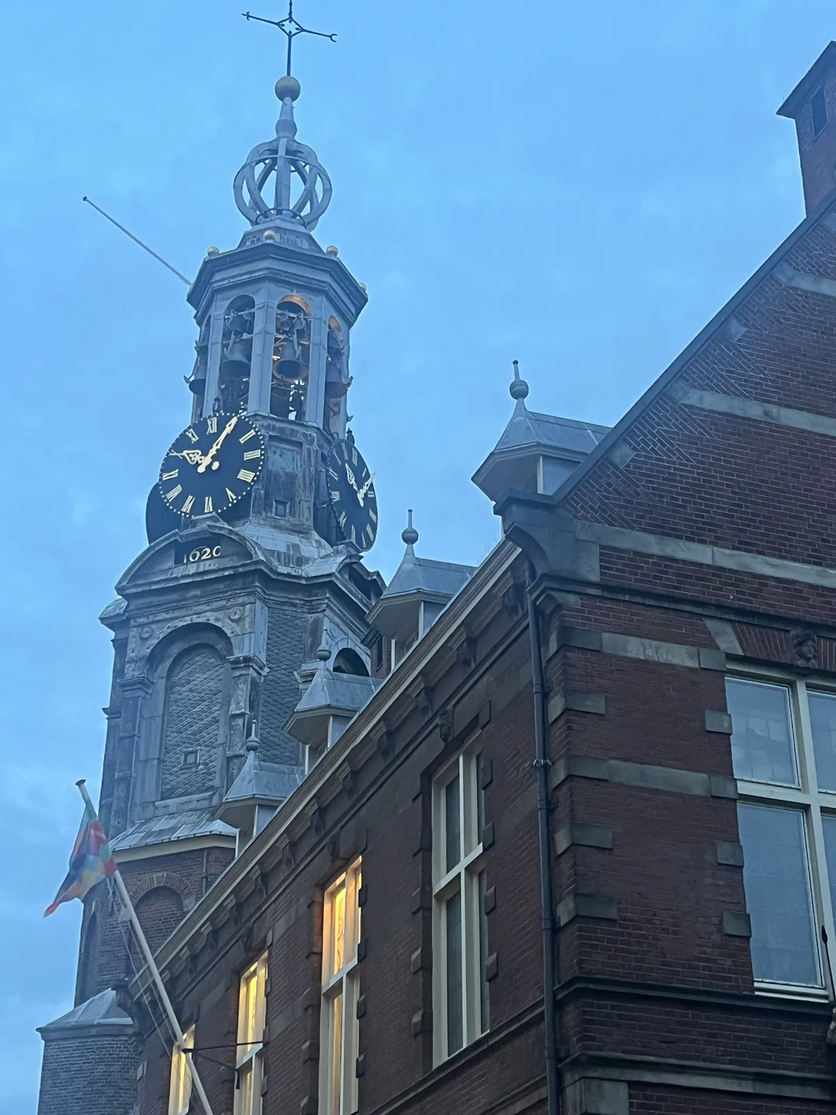 An old church tower, it says 1620 in golden numbers on it. There’s also a clock on this tower, which points at 5 past ten.
