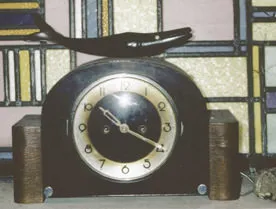 It is 10:19 on this art deco standing clock.