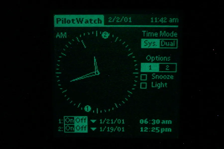 On this PilotWatch interface there’s a clock that points at 18 to twelve.