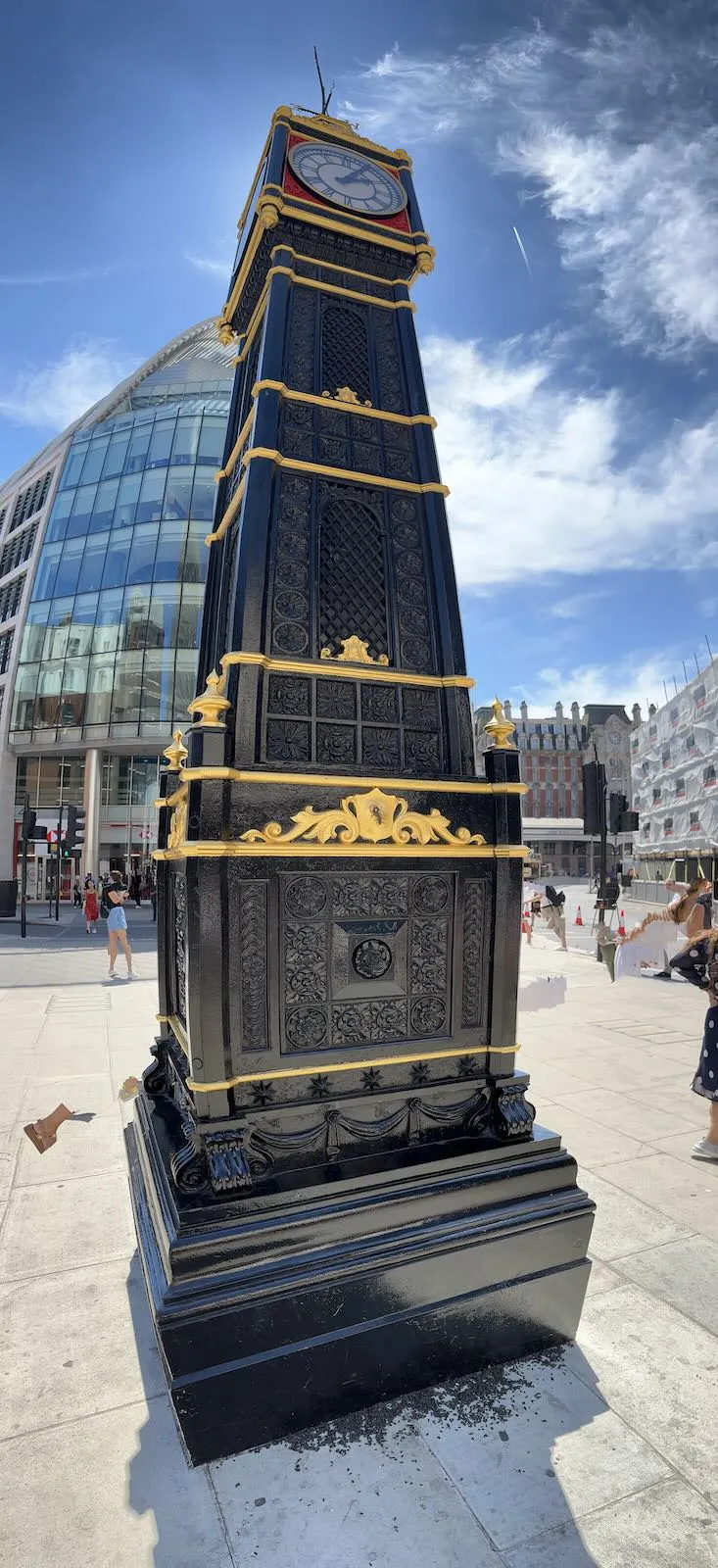 It is 14:05 on the Little Ben clock in London.
