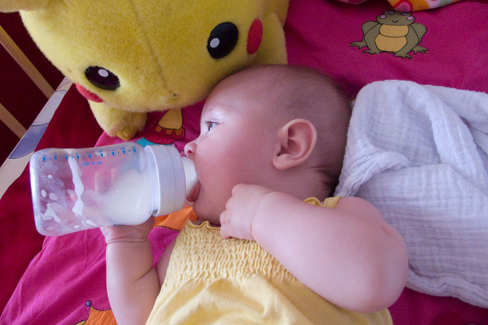 kiki drinkt zelf, de grote versie