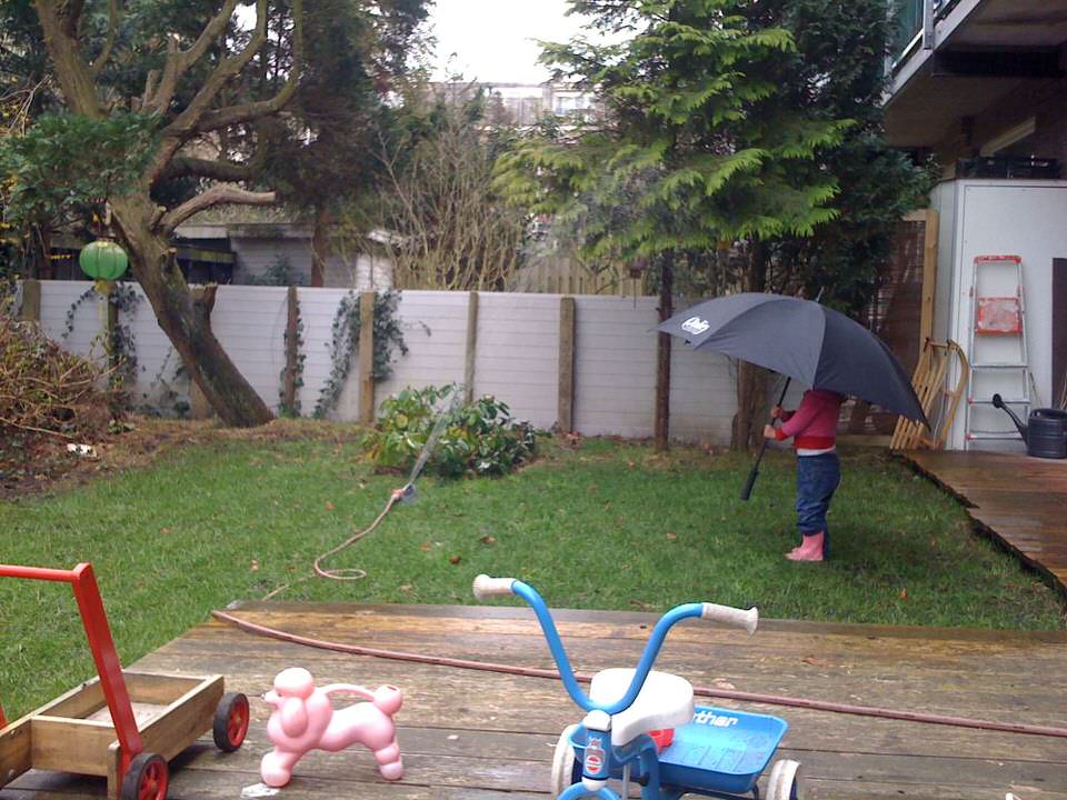regen in de tuin, de grote versie